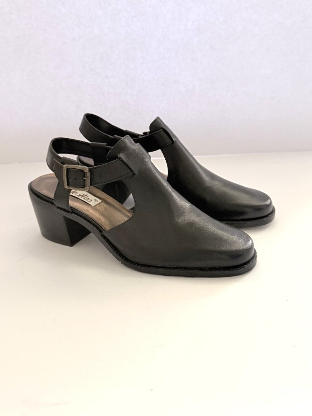 Westies Womens Leather Slingback Shoes 8.5M Black 2.5 Inch Block Heel NWOB